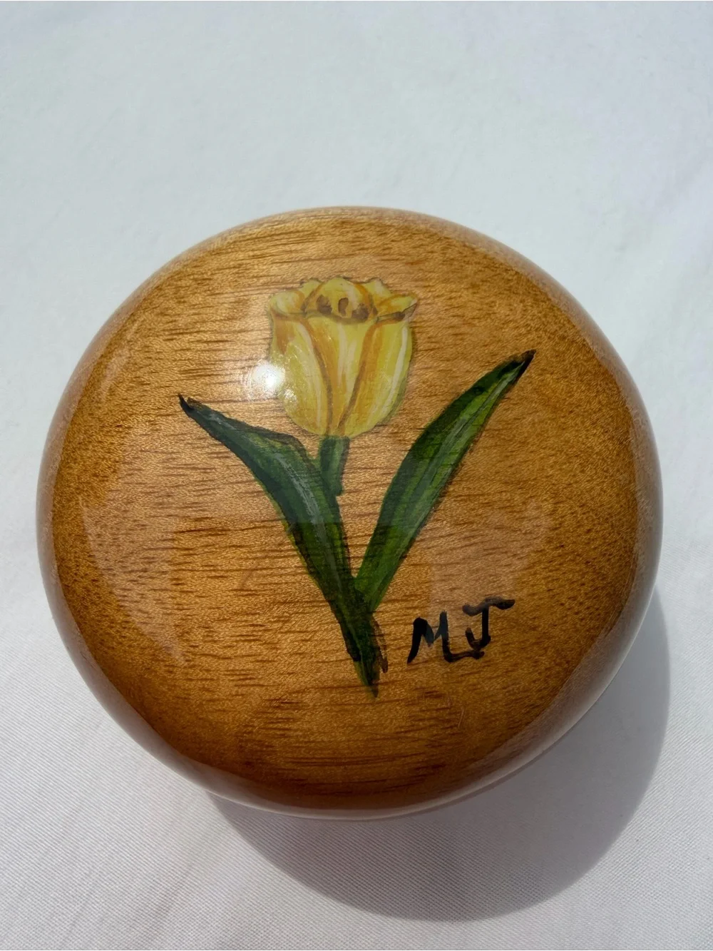 Set of 3 paperweights Art glass cheetah tortoise shell, Myrtlewood, Etched glass